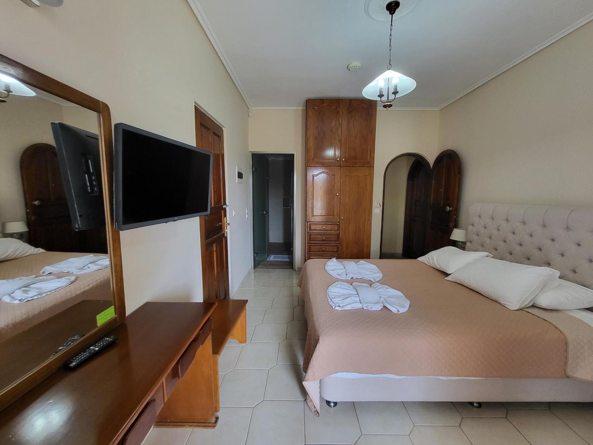 Paradise Bar Apartments Planos  Luaran gambar