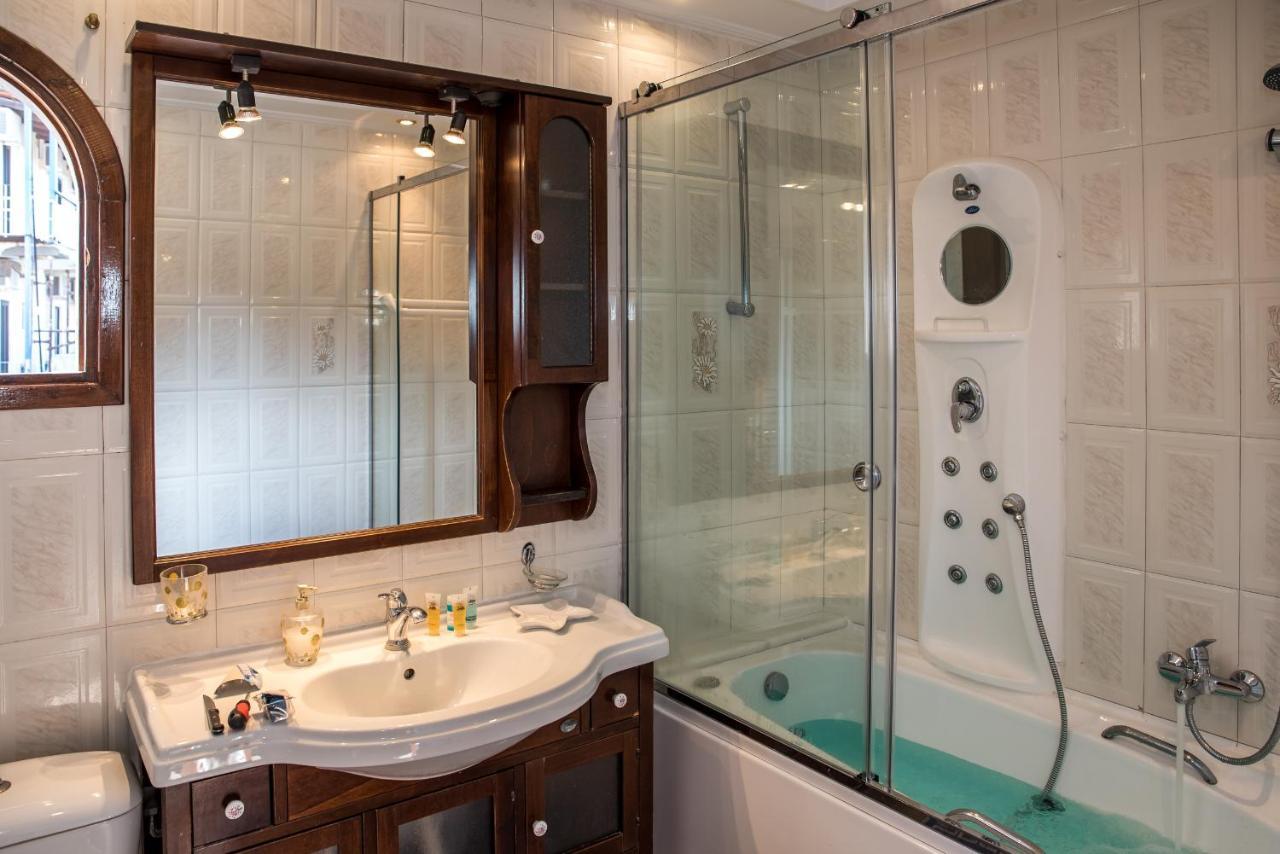 Paradise Bar Apartments Planos  Luaran gambar